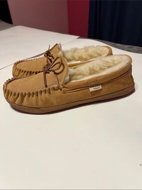 Plymouth Mocs Lined Tan Suede Moccasin Slippers for Men Size 10